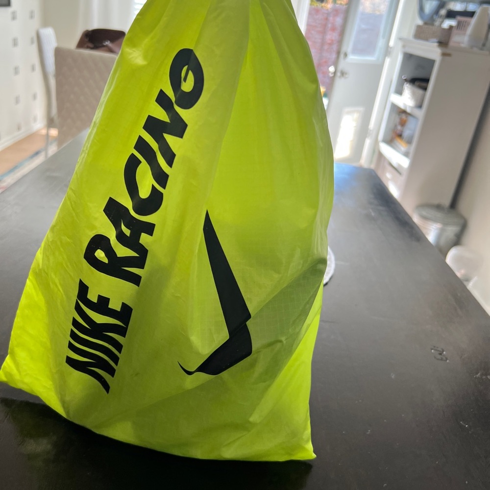 Nike sprint item 806558-401
